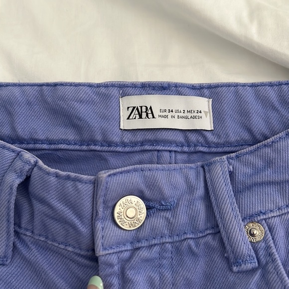 High Wasted Shorts - Picture 2 of 4